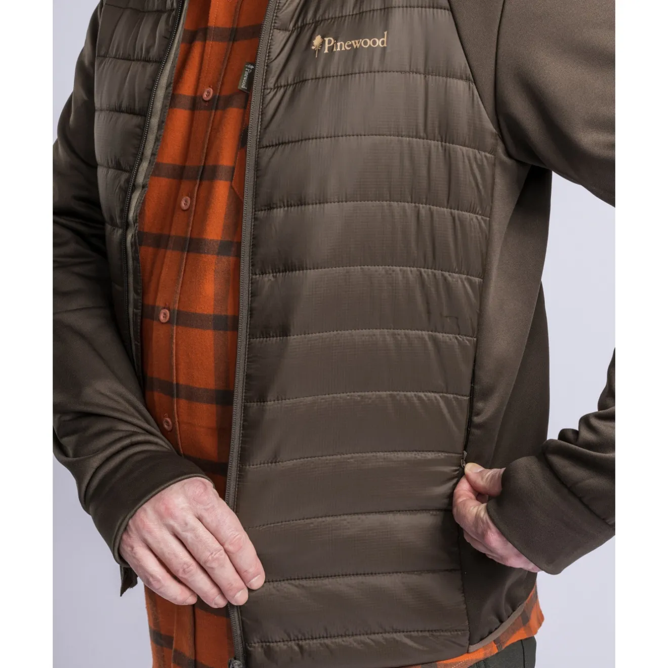 bluza_mska_pinewood_finnv_3-2.webp Pinewood Bluzy, Bluzy Polarowe | Bluzy Polarowe | Bluza męska FINNVEDEN HYBRID 5241
