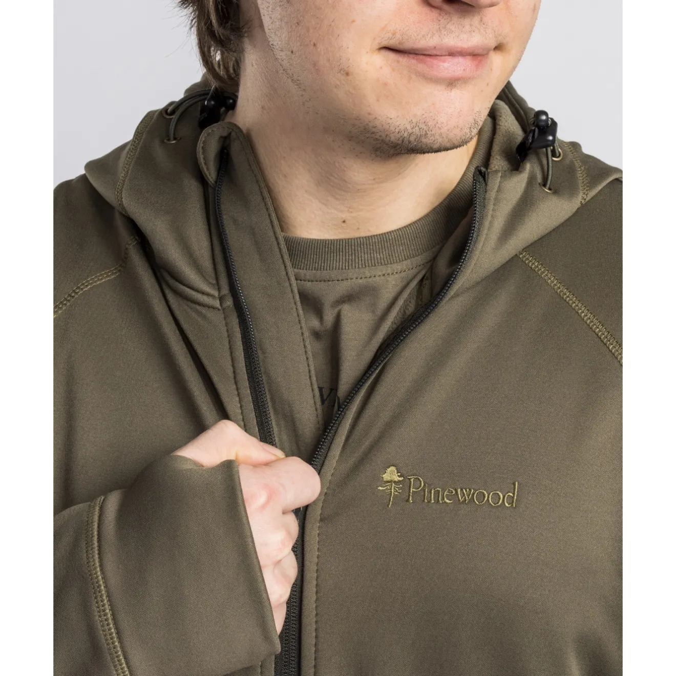bluza_mska_pinewood_finnv_4-1.webp Pinewood Bluzy, Bluzy Polarowe | Bluzy, Bluzy Polarowe | Bluza męska FINNVEDEN HOODIE 5319