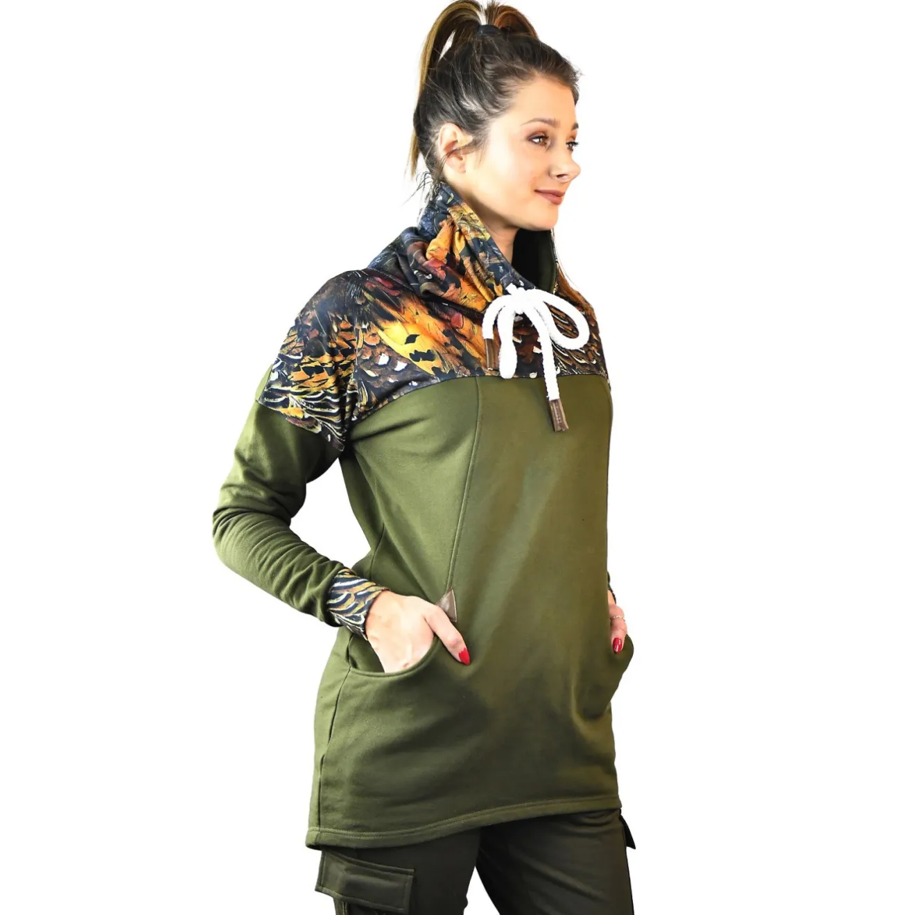 bluza_taurus__black_bird__2.webp Taurus Bluzy, Bluzy Polarowe | Bluzy Polarowe | Bluza - Black Bird TA-040