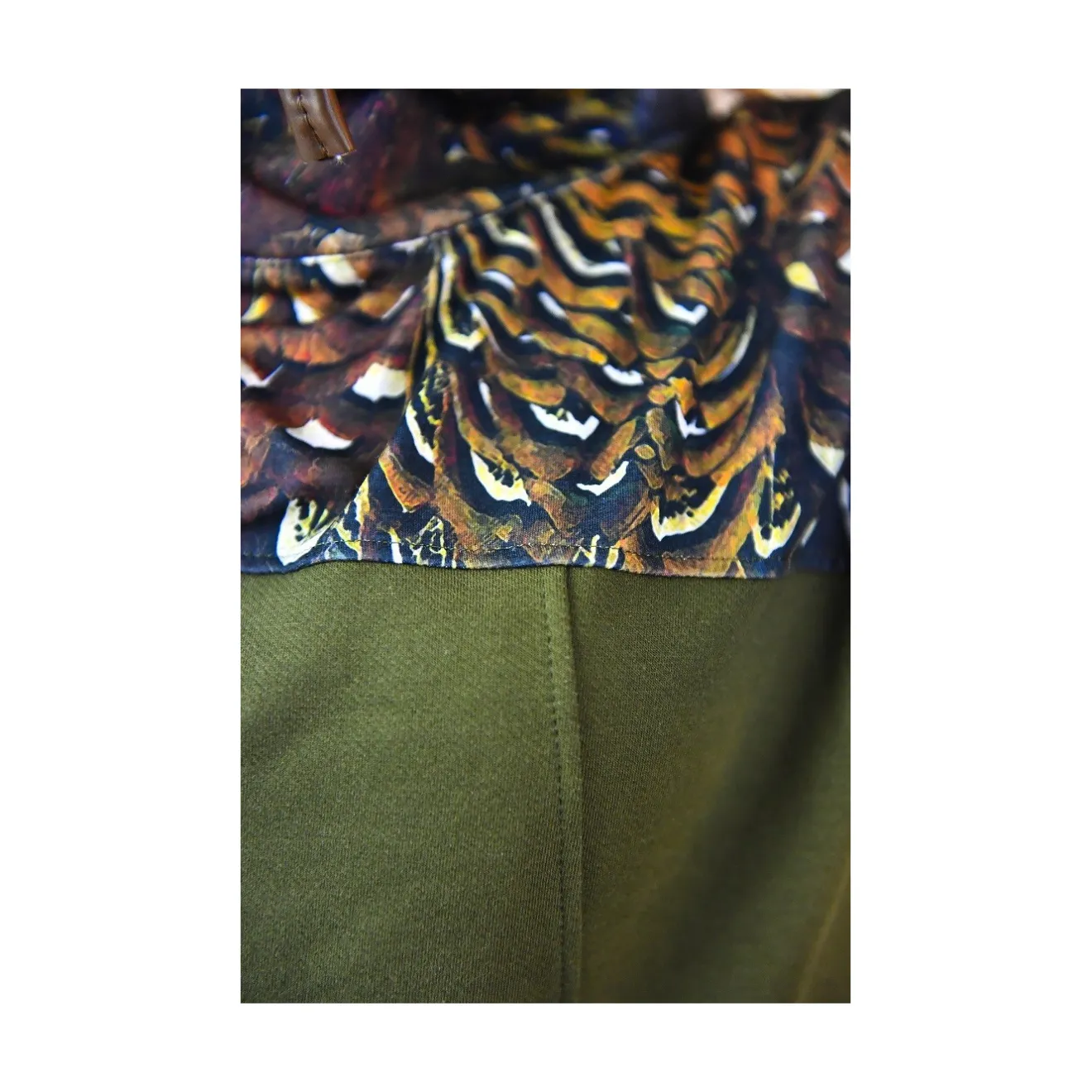 bluza_taurus__black_bird__6.webp Taurus Bluzy, Bluzy Polarowe | Bluzy Polarowe | Bluza - Black Bird TA-040