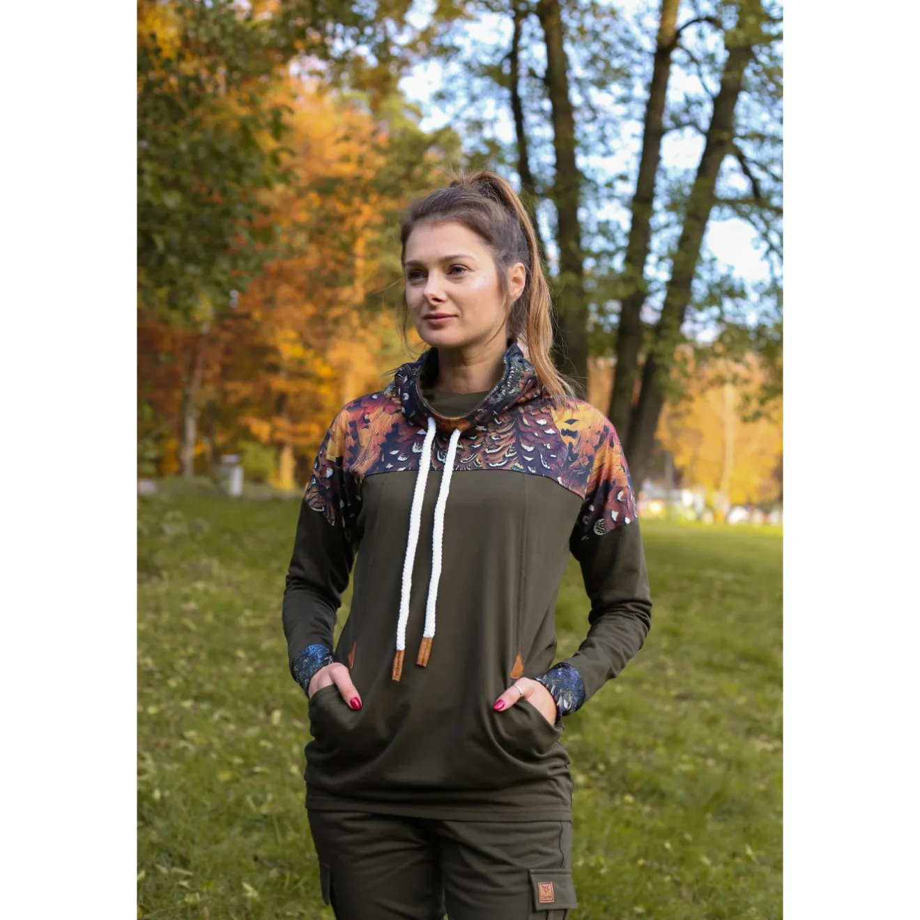 bluza_taurus__black_bird__9.webp Taurus Bluzy, Bluzy Polarowe | Bluzy Polarowe | Bluza - Black Bird TA-040