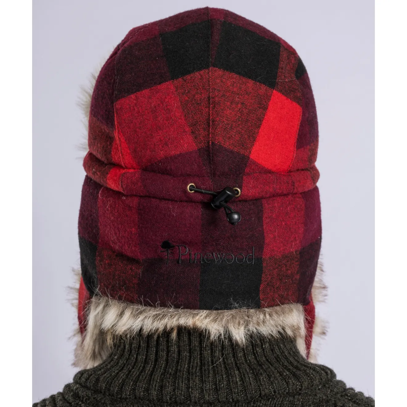 czapka_myliwska_zimowa_pi_6.webp Pinewood Czapki | Czapka myśliwska zimowa ® CLASSIC CHECKED 1420