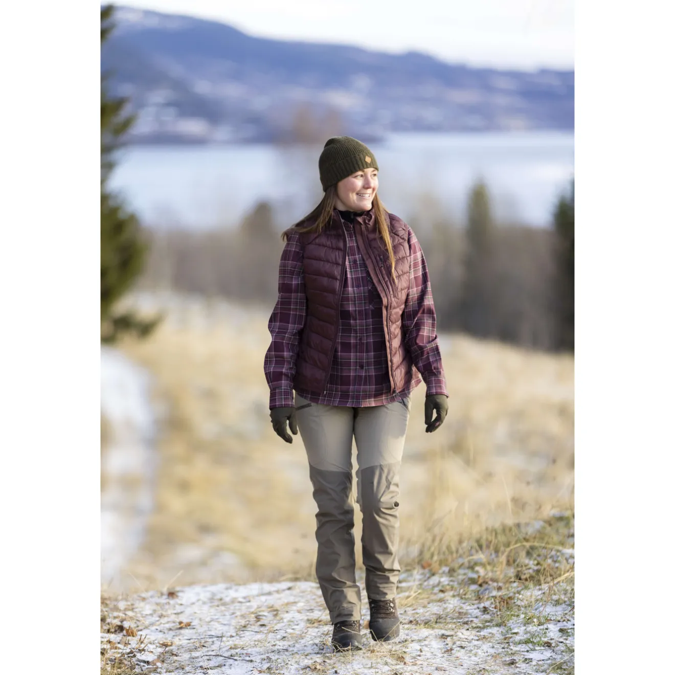 kamizelka_damska_pinewood_1-1.webp Damskie Pinewood Kurtki, Płaszcze Damskie | Kamizelka damska ® ABISKO INSULATION VEST W 3258 (815)