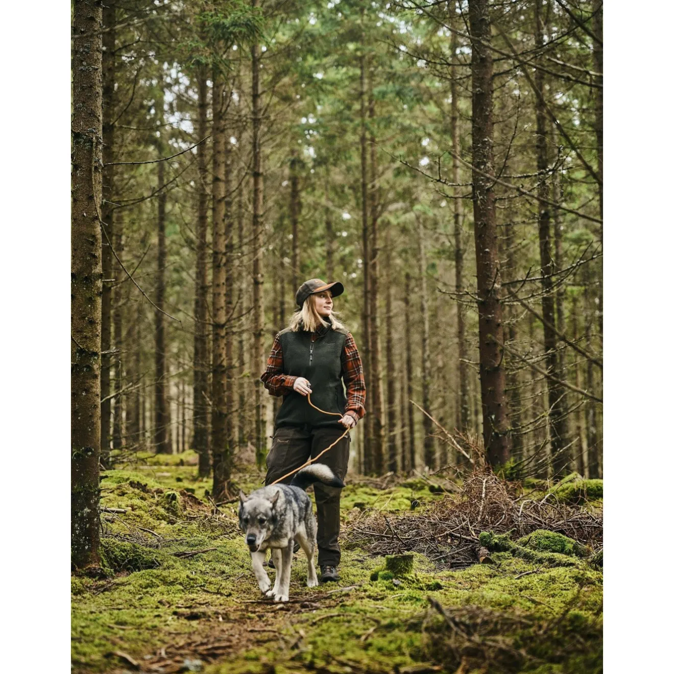 kamizelka_damska_pinewood_1-6.webp Damskie Pinewood Kamizelki Damskie | Kamizlki Myśliwskie | Kamizelka damska ® SMALAND FOREST 3715 (114)