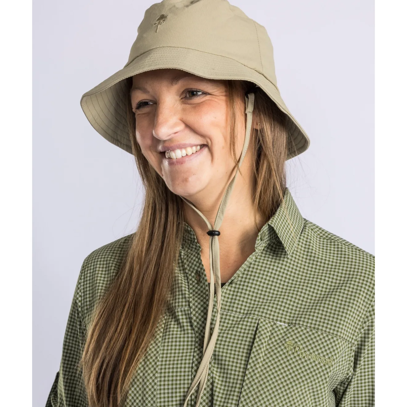 kapelusz_naturesafe__lkha_1.webp Pinewood Czapki, Kapelusze | Czapki | Kapelusz NATURESAFE 1154 L.Khaki (224)