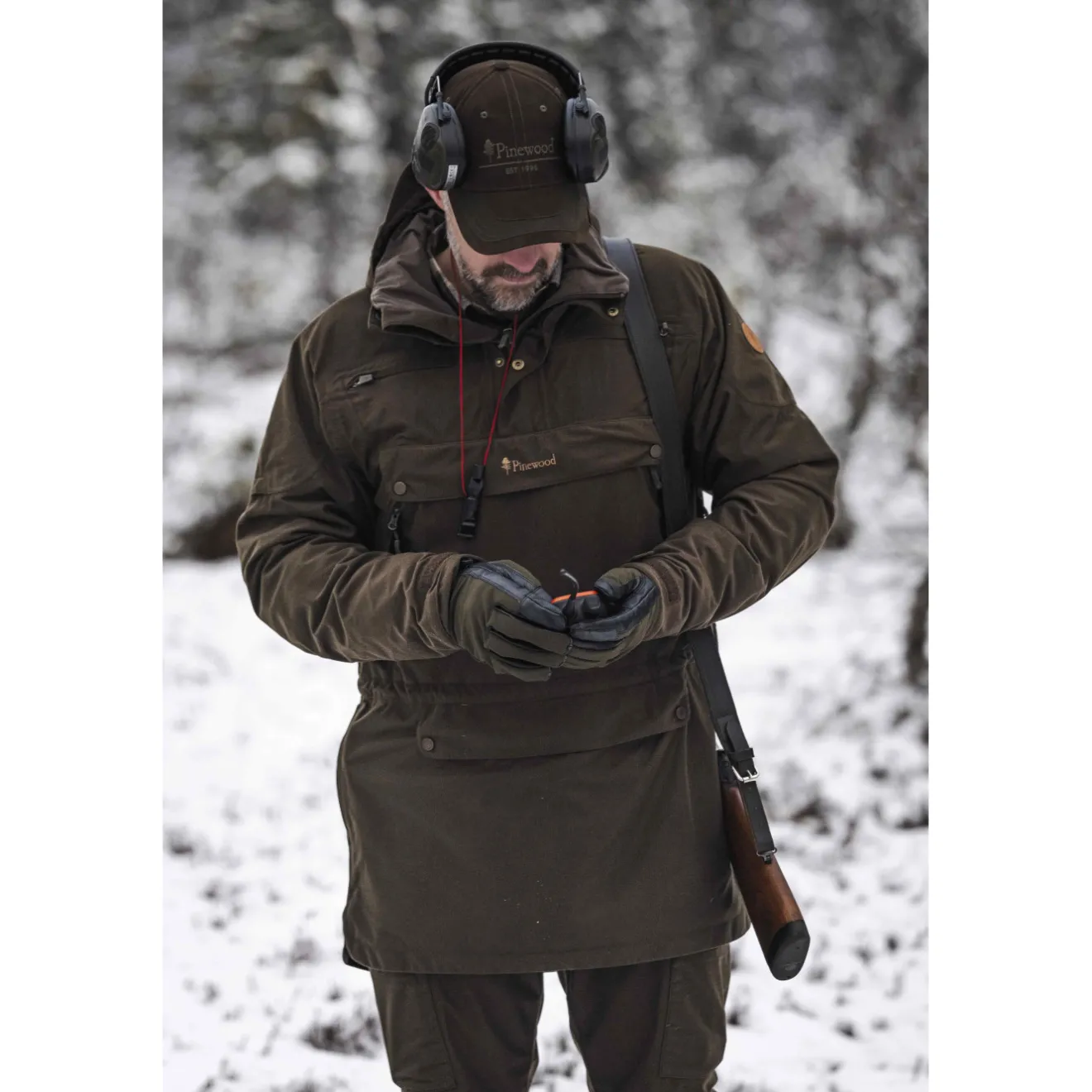kurtka_mska_anarok_pinewo_1.webp Pinewood Kurtki, Płaszcze | Kurtki Myśliwskie | Kurtka męska anarok ® FURUDAL HUNTERS 2L SMOCK 5822
