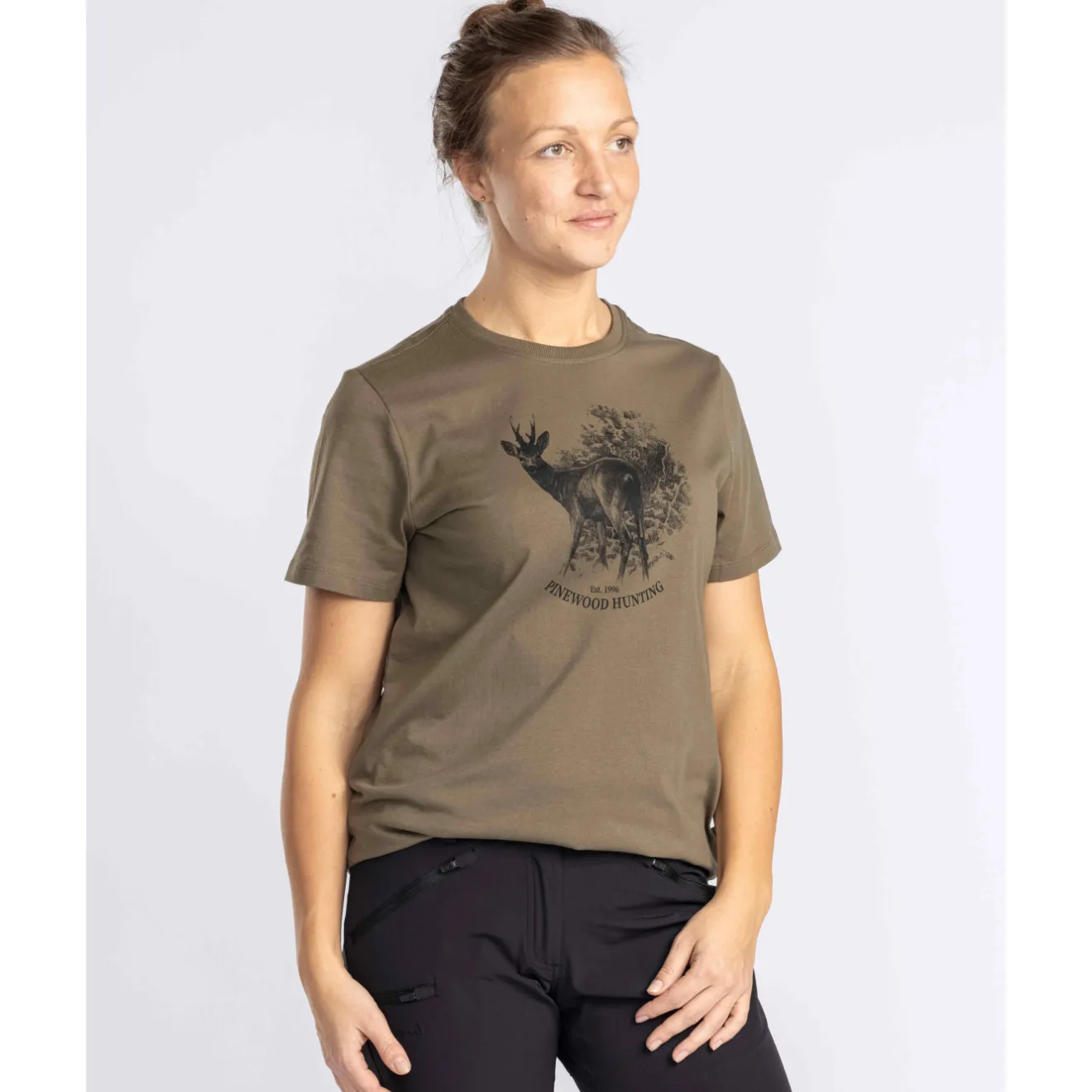 tshirt__pinewood_roe_deer_1-1.webp Damskie Pinewood Koszulki, Bluzki Damskie | Koszulki Myśliwskie | T-SHIRT 3455 ROE DEER